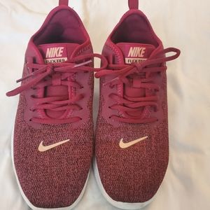 Nike womens shoes